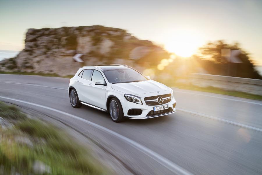  Mercedes-AMG GLA45 4Matic 2017 года  (WW) (фото 8 из 40)
